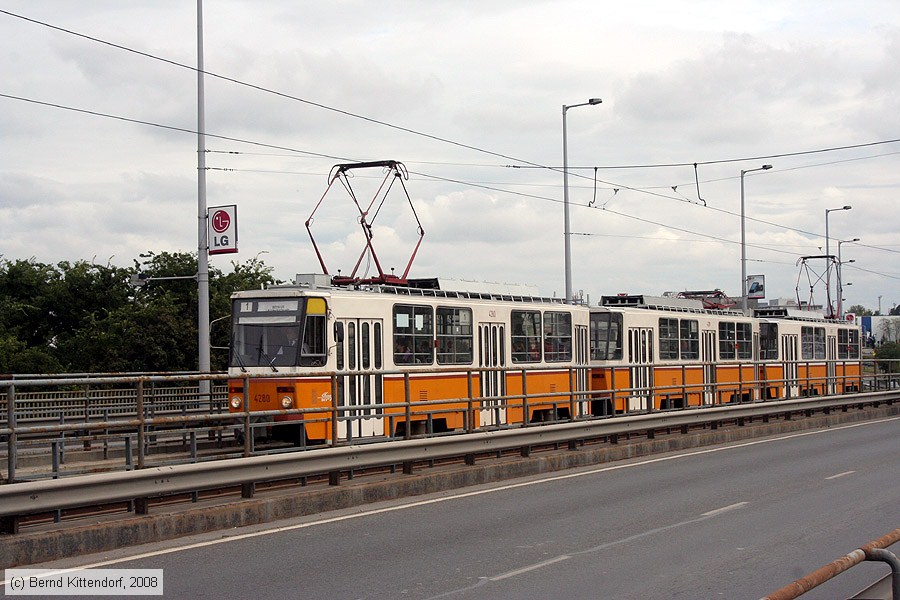Budapest - Straßenbahn - 4280
/ Bild: budapest4280_bk0809200160.jpg