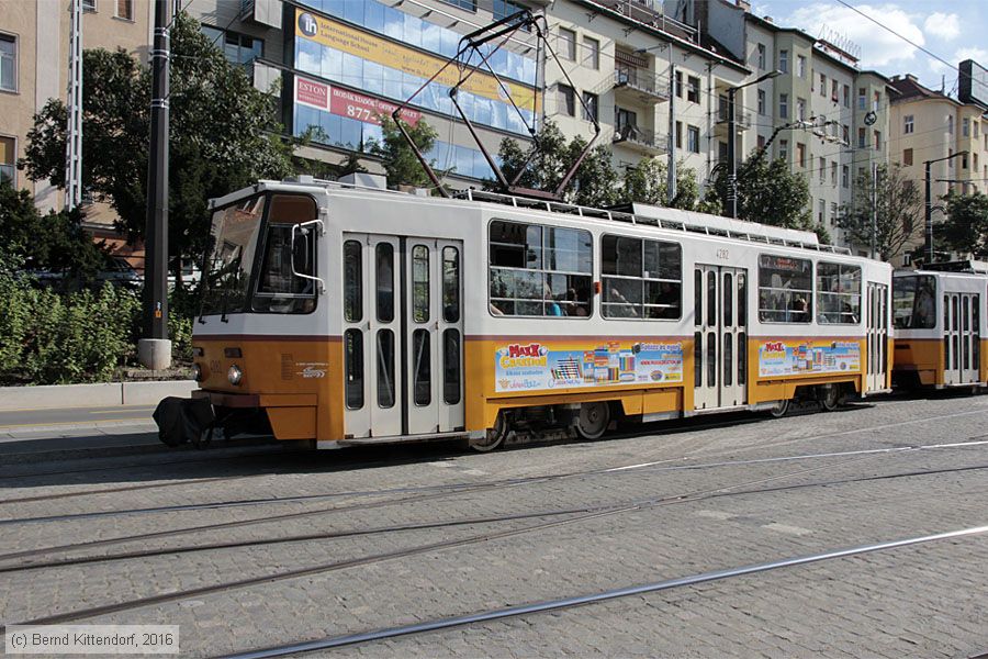 Budapest - Straßenbahn - 4282
/ Bild: budapest4282_bk1608310432.jpg