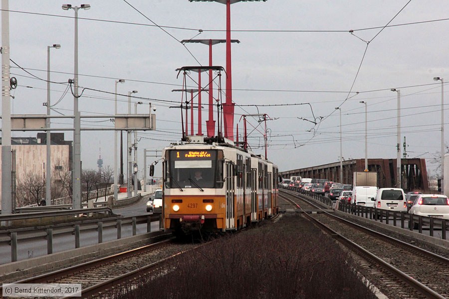 Budapest - Straßenbahn - 4297
/ Bild: budapest4297_bk1702270376.jpg