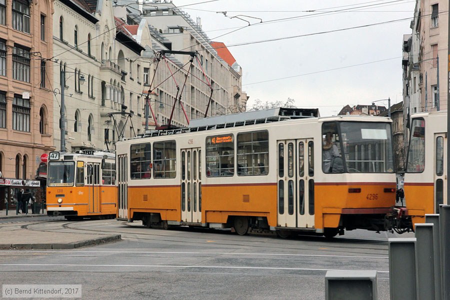 Budapest - Straßenbahn - 4296
/ Bild: budapest4296_bk1703010156.jpg