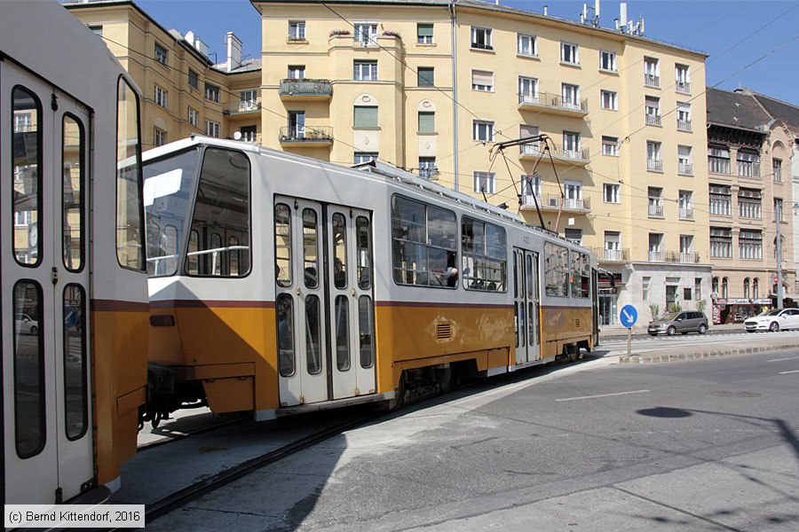 Budapest - Straßenbahn - 4313
/ Bild: budapest4313_bk1608310292.jpg Budapest - Straßenbahn - 4313
/ Bild: budapest4313_bk1608310292.jpg