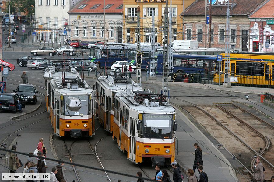 Budapest - Straßenbahn - 4316
/ Bild: budapest4316_bk0809190292.jpg Budapest - Straßenbahn - 4316
/ Bild: budapest4316_bk0809190292.jpg