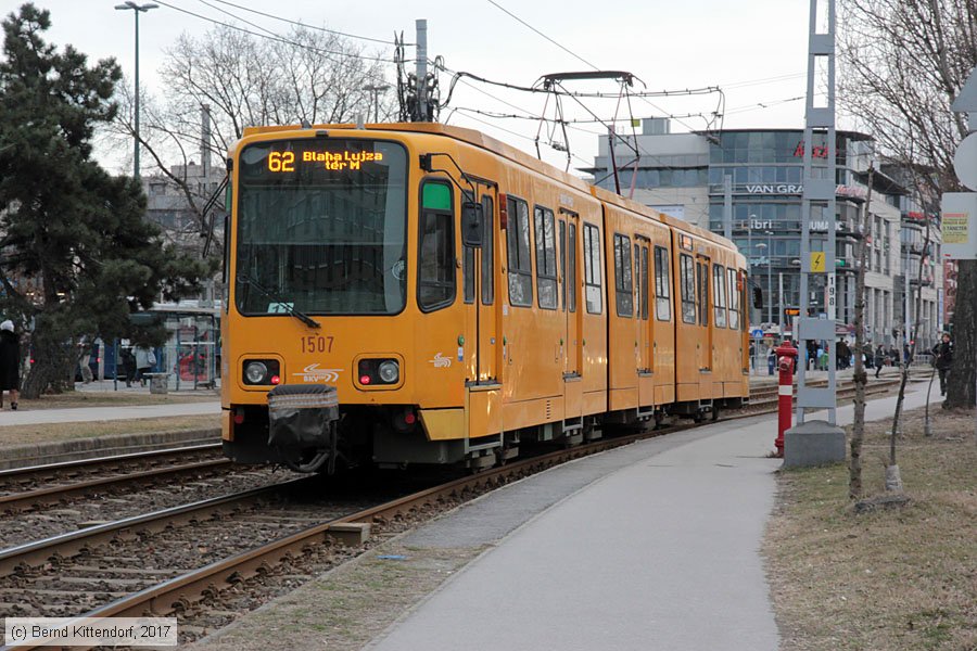 Budapest - Straßenbahn - 1507
/ Bild: budapest1507_bk1702280376.jpg Budapest - Straßenbahn - 1507
/ Bild: budapest1507_bk1702280376.jpg