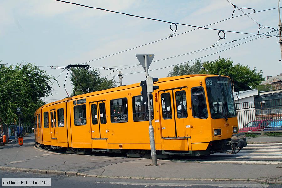 Budapest - Straßenbahn - 1519
/ Bild: budapest1519_bk0708090227.jpg Budapest - Straßenbahn - 1519
/ Bild: budapest1519_bk0708090227.jpg