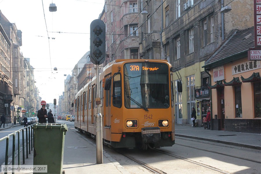 Budapest - Straßenbahn - 1542
/ Bild: budapest1542_bk1702270010.jpg