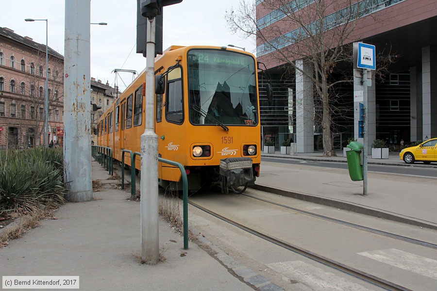 Budapest - Straßenbahn - 1591
/ Bild: budapest1591_bk1702270176.jpg Budapest - Straßenbahn - 1591
/ Bild: budapest1591_bk1702270176.jpg