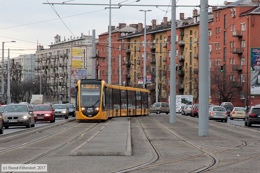 Budapest - Straßenbahn - 2109
/ Bild: budapest2109_bk1703010374.jpg