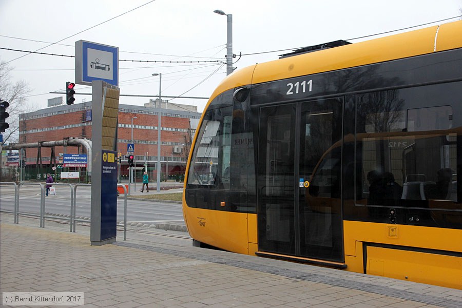 Budapest - Straßenbahn - 2111
/ Bild: budapest2111_bk1703010208.jpg