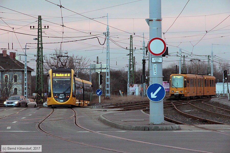 Budapest - Straßenbahn - 2217
/ Bild: budapest2217_bk1703010505.jpg Budapest - Straßenbahn - 2217
/ Bild: budapest2217_bk1703010505.jpg