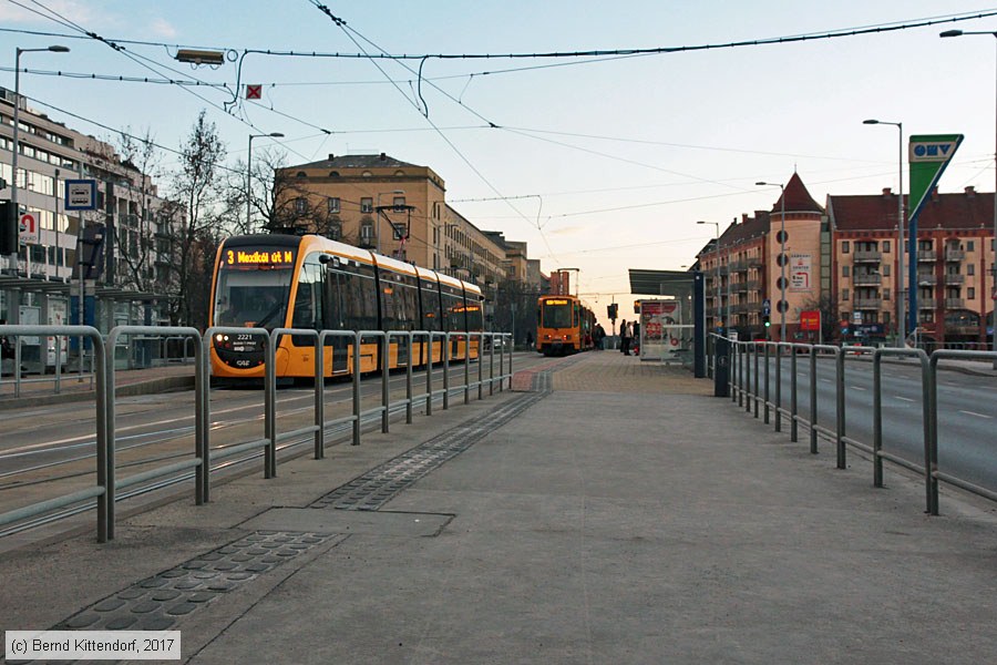 Budapest - Straßenbahn - 2221
/ Bild: budapest2221_bk1703010481.jpg