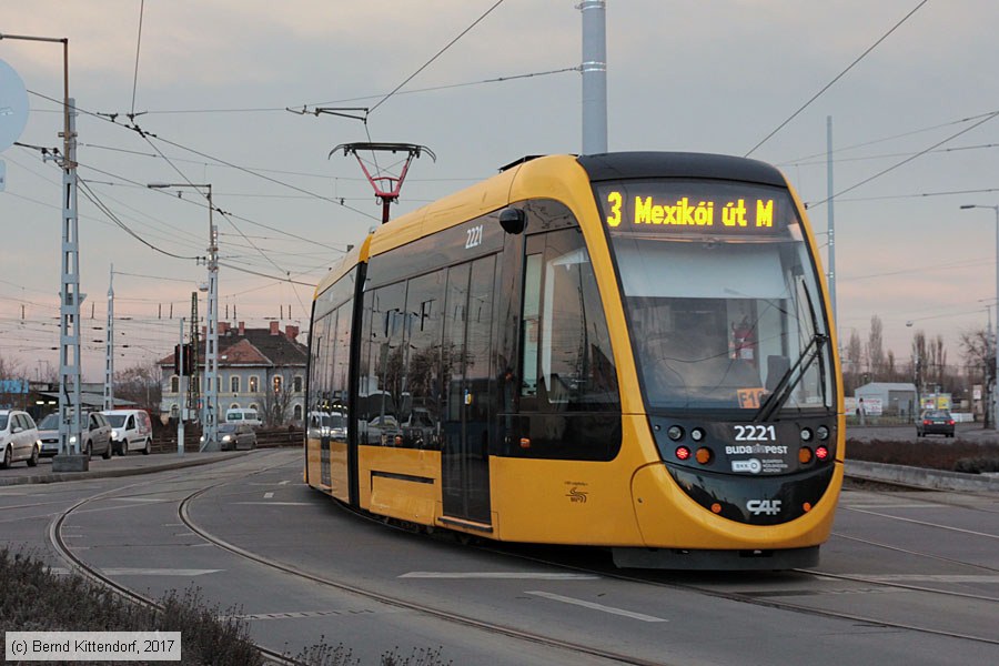 Budapest - Straßenbahn - 2221
/ Bild: budapest2221_bk1703010484.jpg Budapest - Straßenbahn - 2221
/ Bild: budapest2221_bk1703010484.jpg