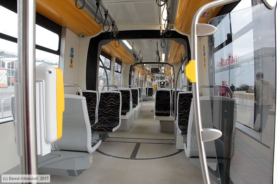 Budapest - Straßenbahn - 2234 - Innenansicht
/ Bild: budapest2234_bk1702270289.jpg Budapest - Straßenbahn - 2234 - Innenansicht
/ Bild: budapest2234_bk1702270289.jpg