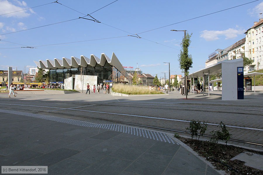 Budapest - Straßenbahn - Anlagen
/ Bild: budapestanlagen_bk1608310497.jpg Budapest - Straßenbahn - Anlagen
/ Bild: budapestanlagen_bk1608310497.jpg