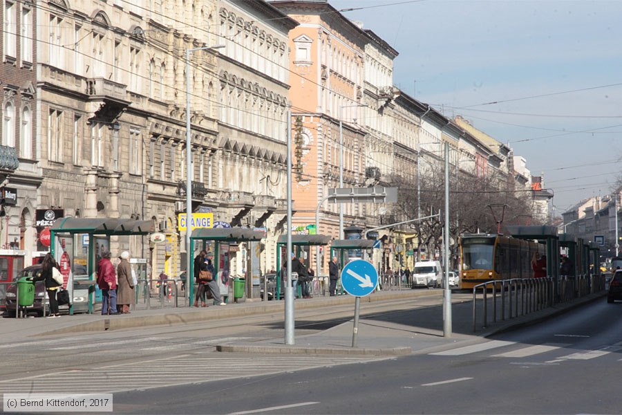 Budapest - Straßenbahn - Anlagen
/ Bild: budapestanlagen_bk1702270024.jpg Budapest - Straßenbahn - Anlagen
/ Bild: budapestanlagen_bk1702270024.jpg
