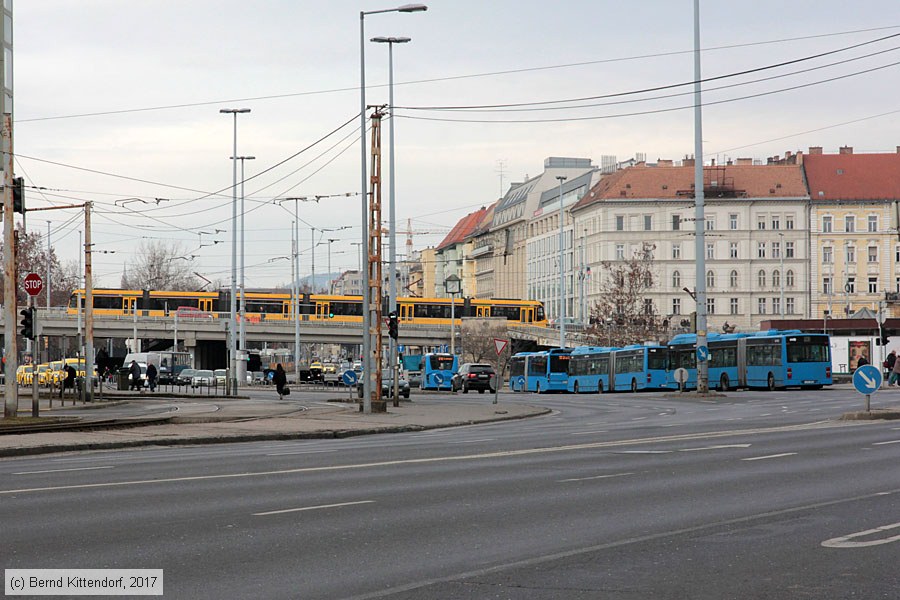 Budapest - Straßenbahn - Anlagen
/ Bild: budapestanlagen_bk1702270191.jpg Budapest - Straßenbahn - Anlagen
/ Bild: budapestanlagen_bk1702270191.jpg