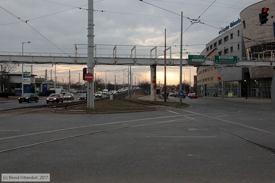Budapest - Straßenbahn - Anlagen
/ Bild: budapestanlagen_bk1702270390.jpg Budapest - Straßenbahn - Anlagen
/ Bild: budapestanlagen_bk1702270390.jpg
