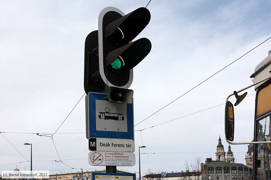 Budapest - Straßenbahn - Anlagen
/ Bild: budapestanlagen_bk1702280089.jpg