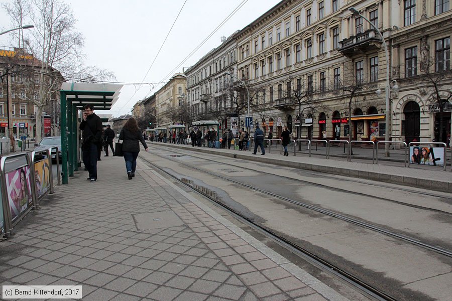 Budapest - Straßenbahn - Anlagen
/ Bild: budapestanlagen_bk1703010021.jpg
