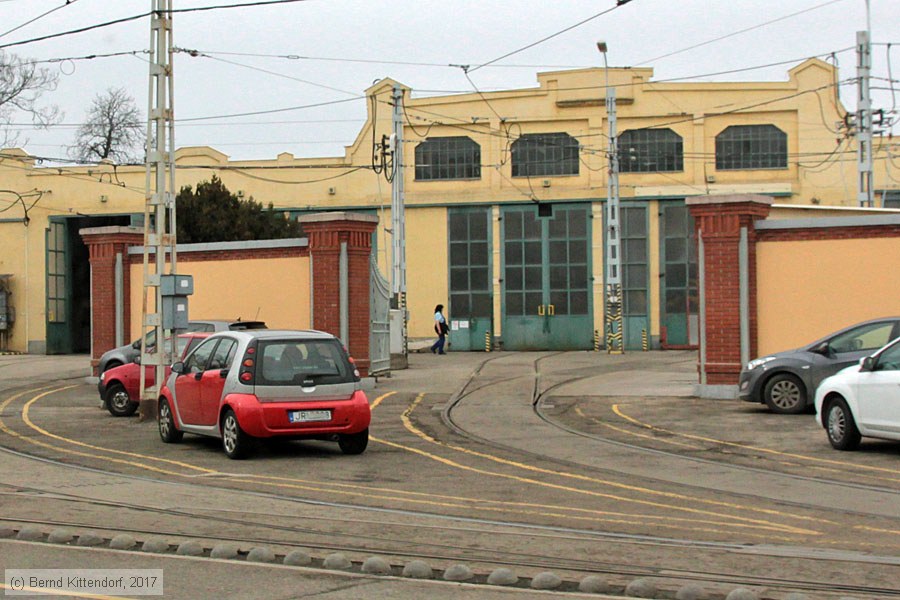 Budapest - Straßenbahn - Anlagen
/ Bild: budapestanlagen_bk1703010149.jpg