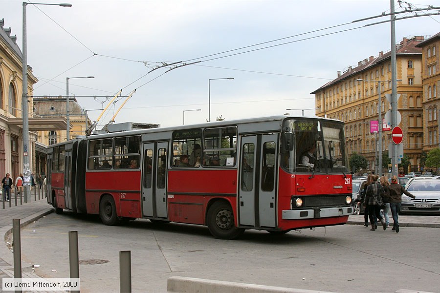 Budapest - Trolleybus - 267
/ Bild: budapest267_bk0809200396.jpg