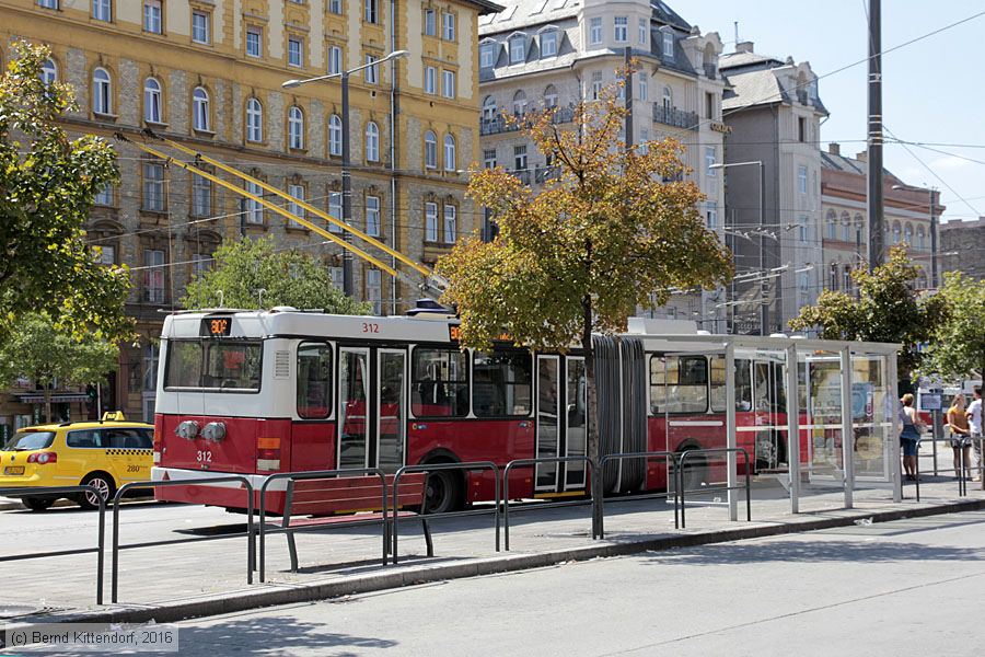 Budapest - Trolleybus - 312
/ Bild: budapest312_bk1608310198.jpg