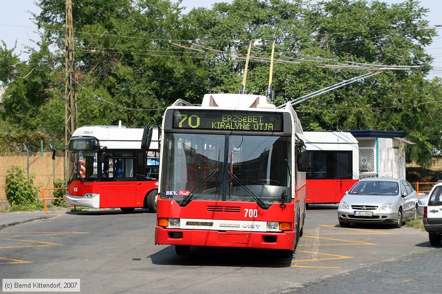 Budapest - Trolleybus - 700 und 608
/ Bild: budapest700_bk0708090219.jpg