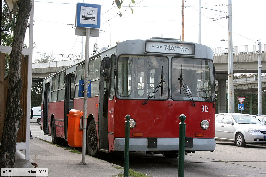Budapest - Trolleybus - 912
/ Bild: budapest912_bk0809180247.jpg