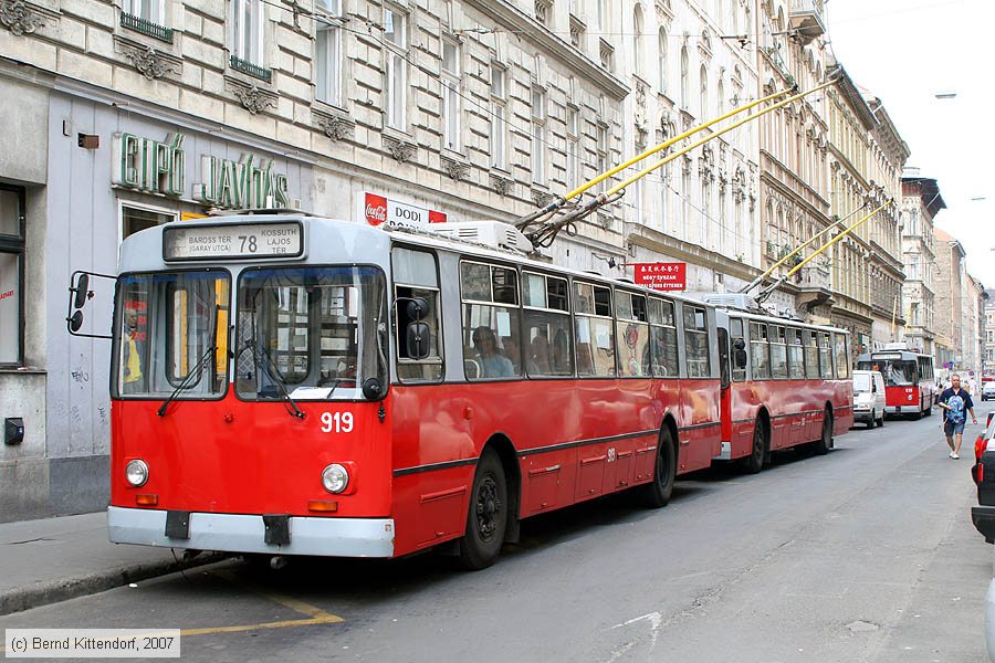 Budapest - Trolleybus - 919
/ Bild: budapest919_bk0708090159.jpg