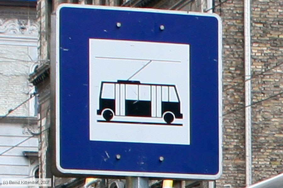 Budapest - Trolleybus - Anlagen
/ Bild: budapestanlagen_bk0708090171a.jpg