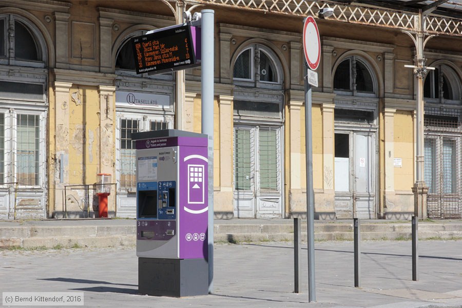 Budapest - Trolleybus - Anlagen
/ Bild: budapestanlagen_bk1608310210.jpg