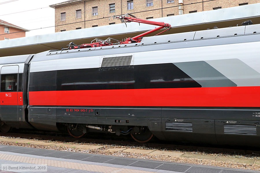 FS - Trenitalia - ETR 500 - 53-B
/ Bild: fs404645_bk1908280103.jpg