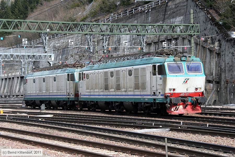 FS - Trenitalia - E 652 151
/ Bild: fs652151_bk1103280241.jpg
