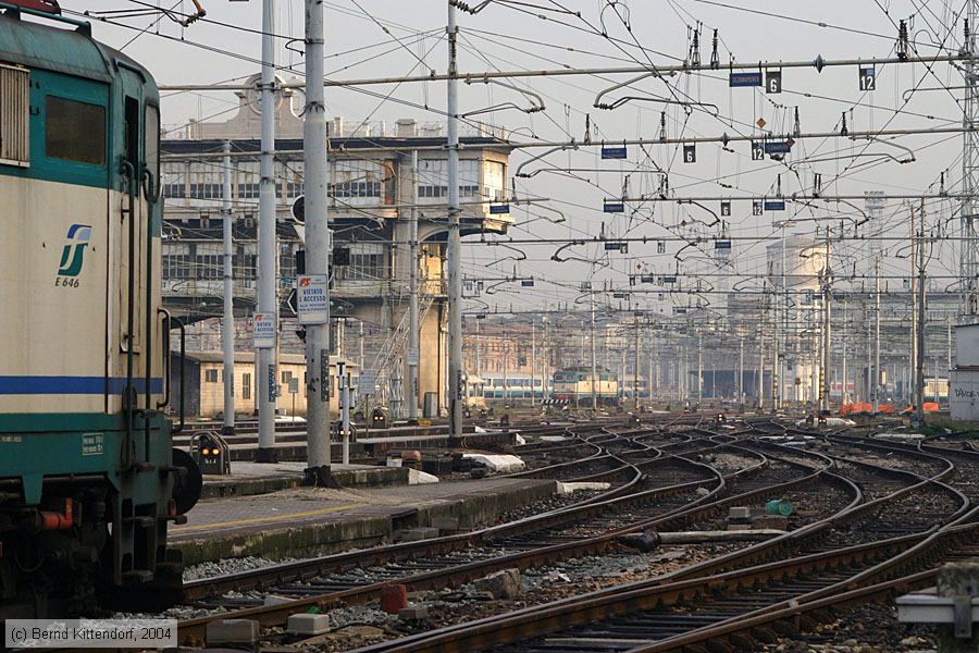 Bahnhof Milano Centrale
/ Bild: bfmilanocentrale_e0011058.jpg