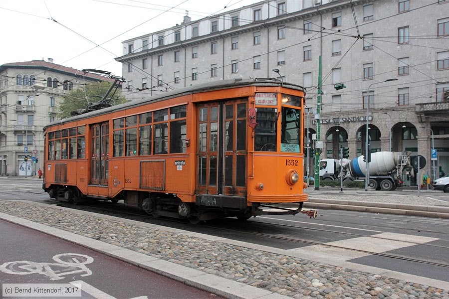 Tram Milano - 1552
/ Bild: milano1552_bk1712120332.jpg