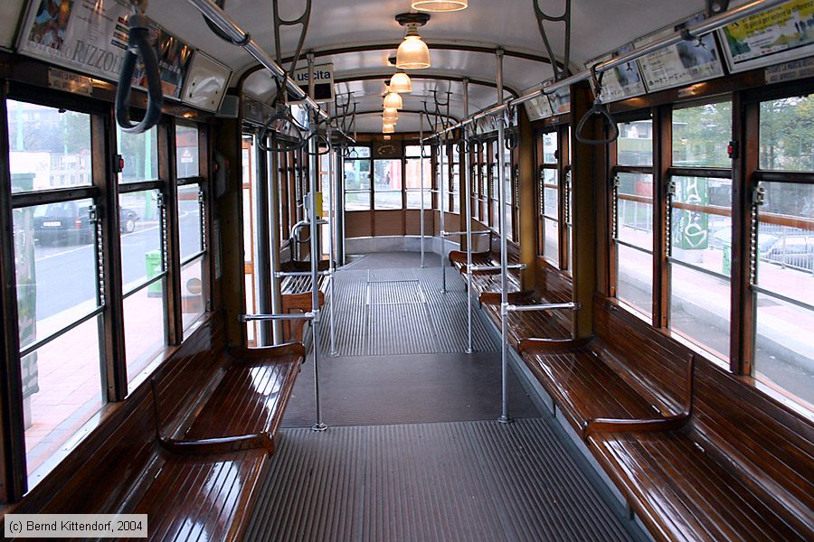 Tram Milano - 1851 - Innenansicht
/ Bild: milano1851_e0011384.jpg Tram Milano - 1851 - Innenansicht
/ Bild: milano1851_e0011384.jpg