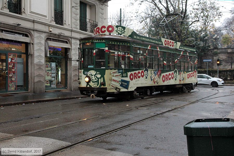 Tram Milano - 1960
/ Bild: milano1960_bk1712110013.jpg Tram Milano - 1960
/ Bild: milano1960_bk1712110013.jpg