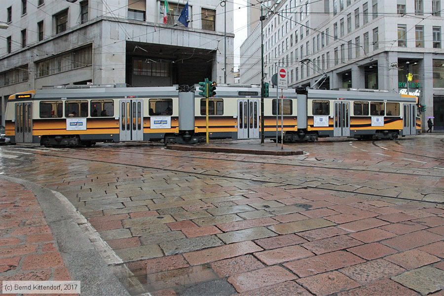 Tram Milano - 4949
/ Bild: milano4949_bk1712110273.jpg