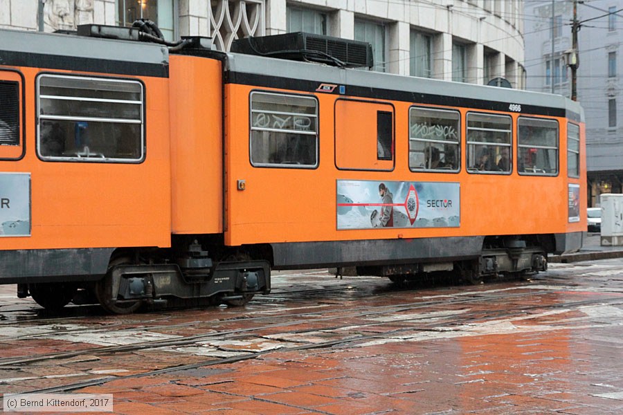Tram Milano - 4966
/ Bild: milano4966_bk1712110215.jpg Tram Milano - 4966
/ Bild: milano4966_bk1712110215.jpg