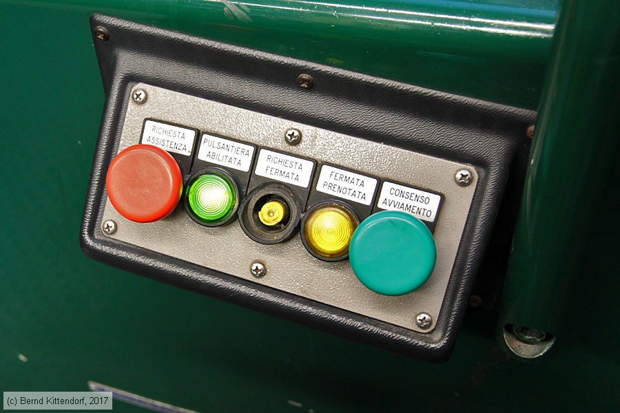 Tram Milano - 7013 - Innenansicht
/ Bild: milano7013_bk1712120410.jpg