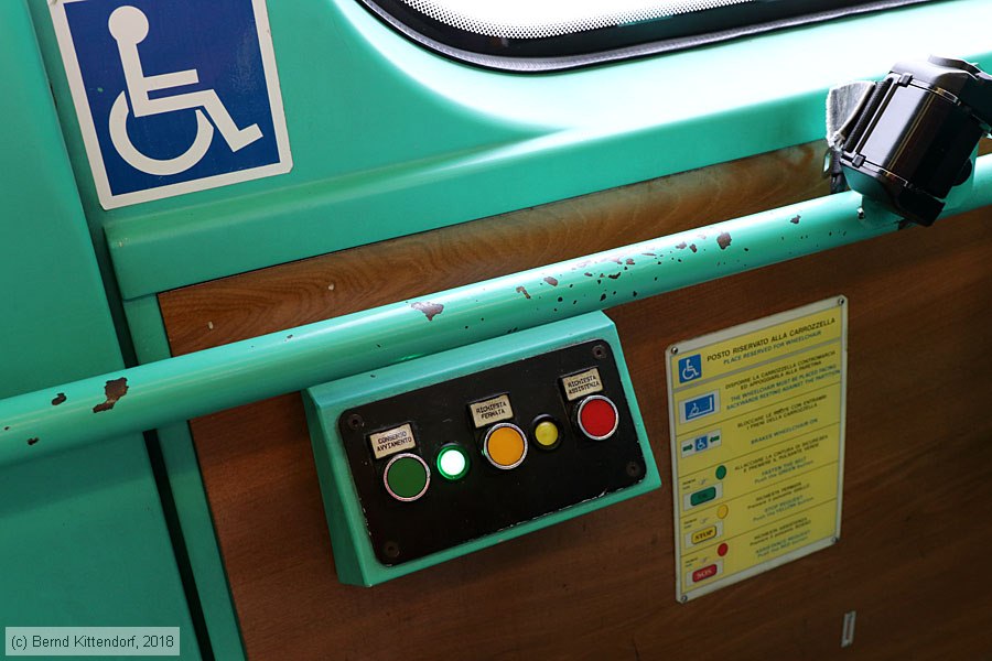 Tram Milano - 7129 - Innenansicht
/ Bild: milano7129_bk1804110113.jpg