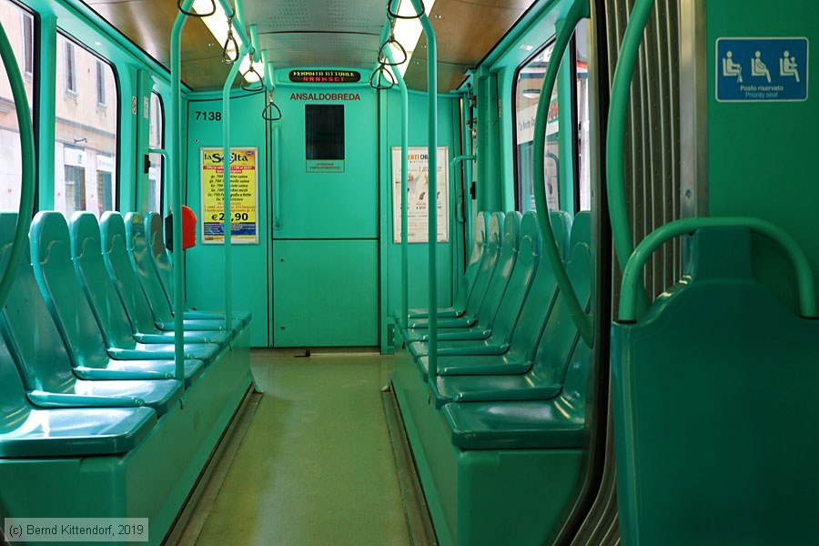 Tram Milano - 7138 - Innenansicht
/ Bild: milano7138_bk1908260112.jpg
