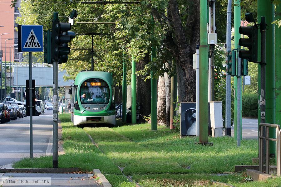 Tram Milano - 7139
/ Bild: milano7139_bk1908260026.jpg