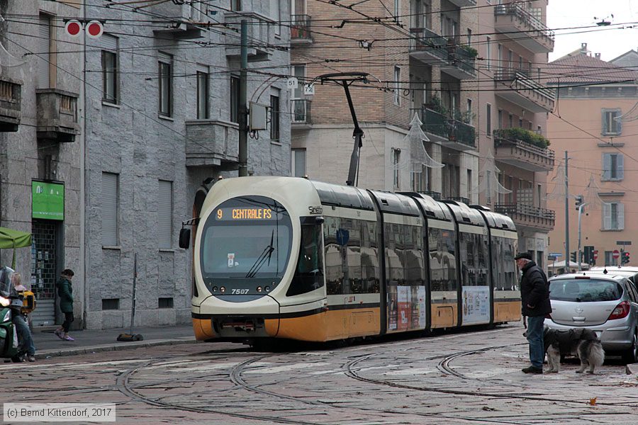 Tram Milano - 7507
/ Bild: milano7507_bk1712120356.jpg