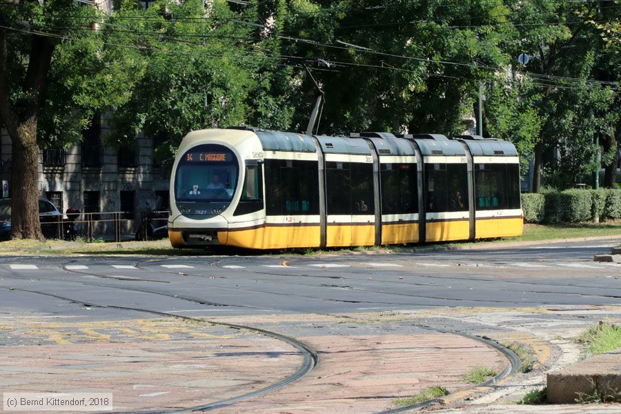 Tram Milano - 7527
/ Bild: milano7527_bk1808080193.jpg