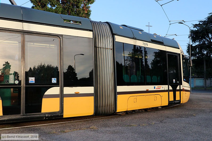 Tram Milano - 7529
/ Bild: milano7529_bk1808050261.jpg