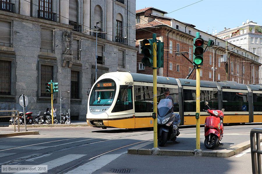 Tram Milano - 7618
/ Bild: milano7618_bk1808080082.jpg