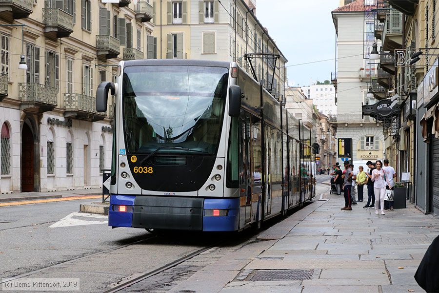 Straßenbahn Torino - 6038
/ Bild: torino6038_bk1908280182.jpg