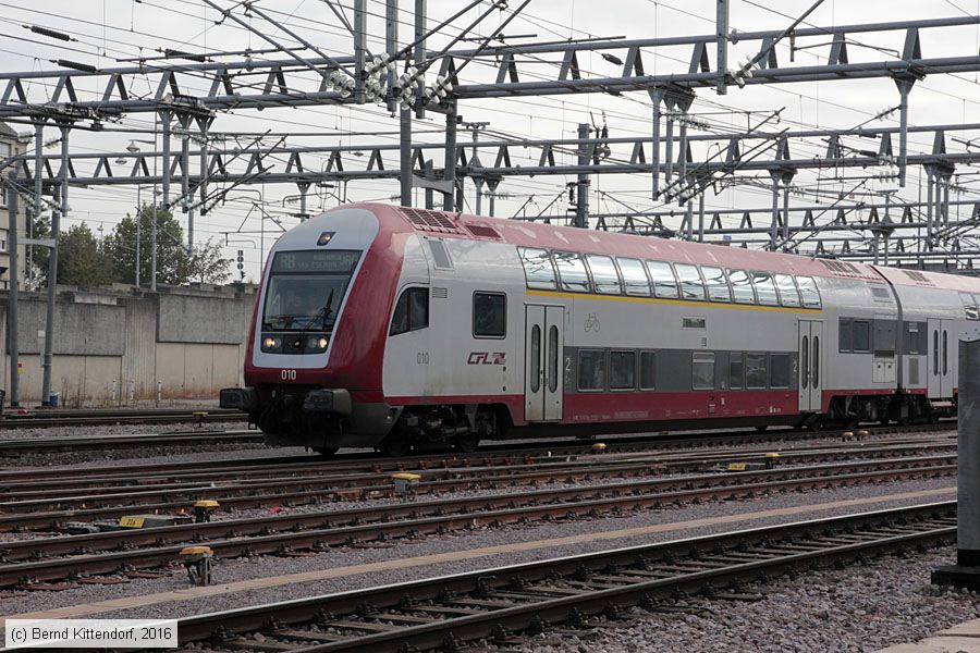 CFL - 50828670010-1
/ Bild: cfl508286700101_bk1610280126.jpg