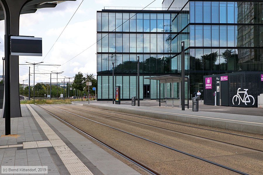 Straßenbahn Luxemburg - Anlagen
/ Bild: luxemburganlagen_bk1907310114.jpg Straßenbahn Luxemburg - Anlagen
/ Bild: luxemburganlagen_bk1907310114.jpg