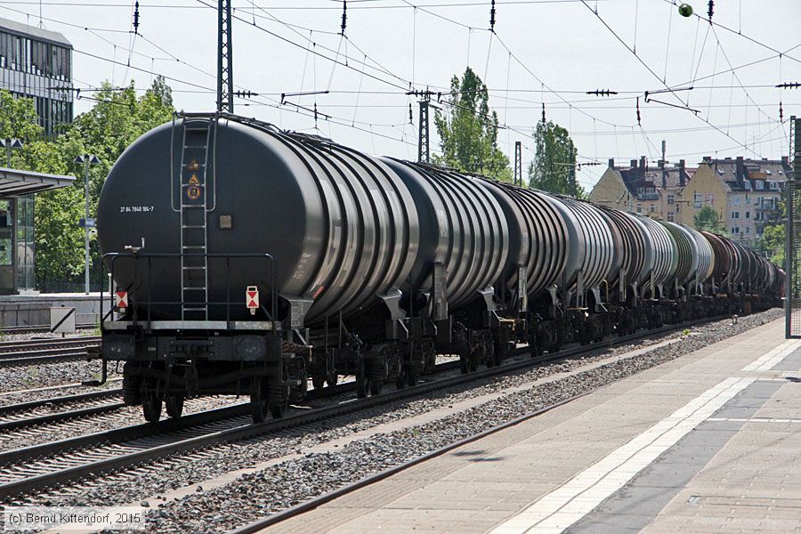 NL-GATXD - 37847840184-7
/ Bild: nlgatxd378478401847_bk1505120070.jpg